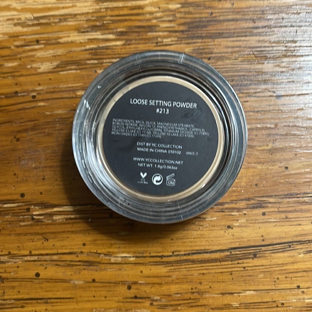 🎉4/$15🎉 YC Collection | Loose Setting Powder | # 213 - Picture 2 of 2